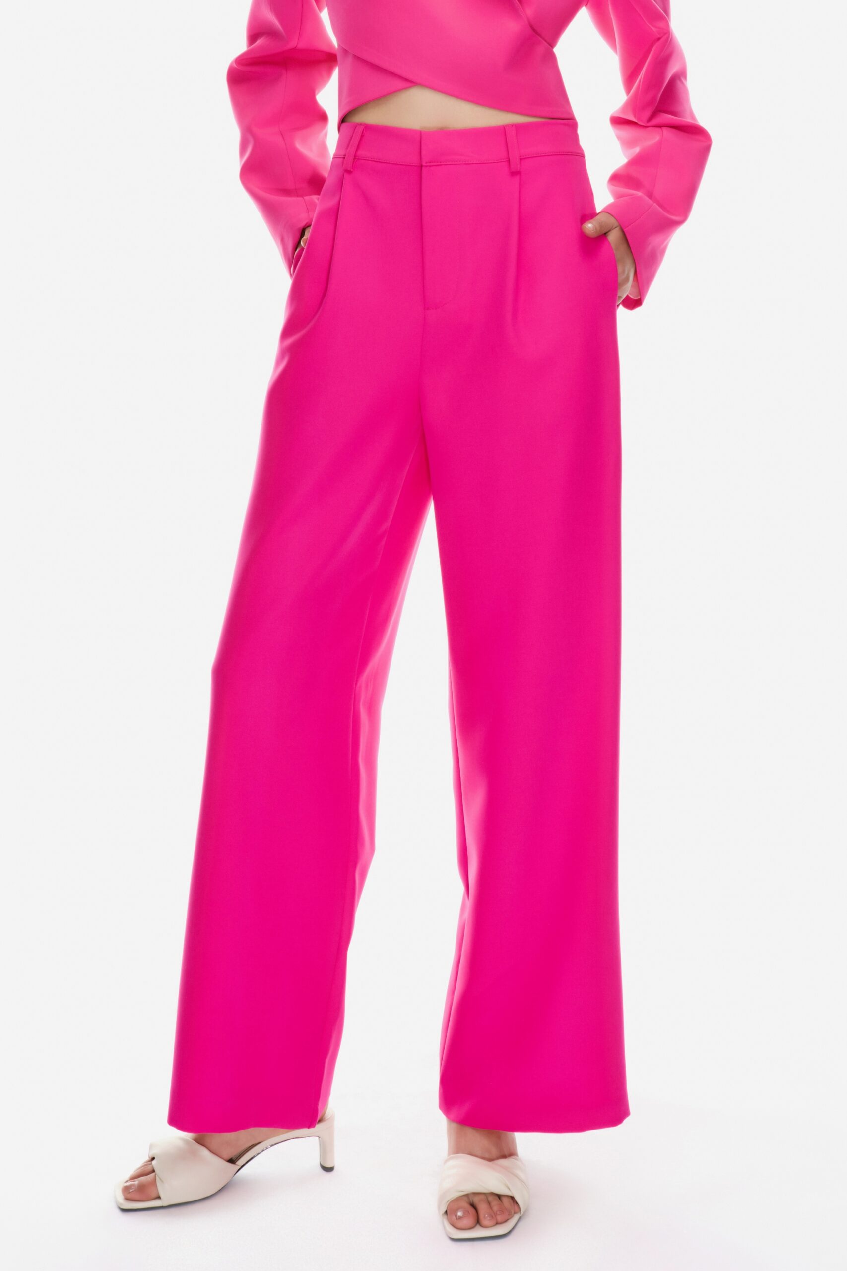 Pink trousers-Le club elle